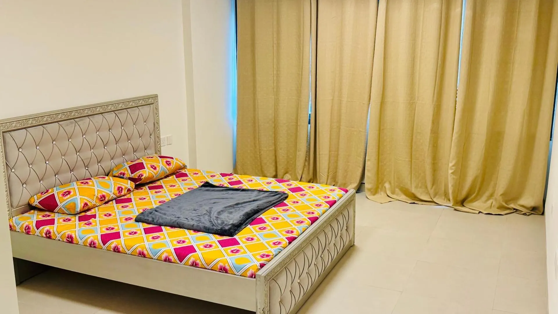 Wow Amazing Burjkhalifa,Sunset,Sea,Ship,Park View,2Bhk Furnished Apartment-Airport,Metro,Mall,Golf,Bus,Park Near - Flat 805 Dubai 0*,  Forenede Arabiske Emirater